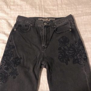 American Eagle High Rise Mom Jean Black Embroidery